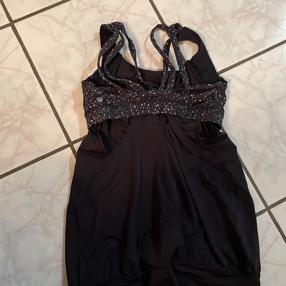 Lululemon sports bra tank top - Picture 5 of 6